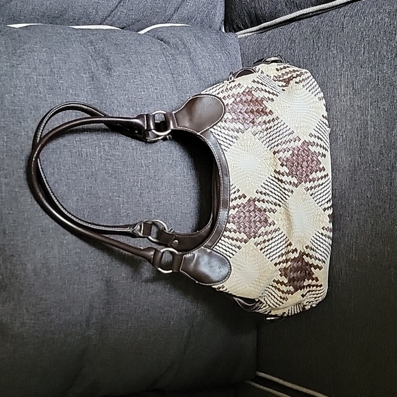 Faux Leather and Woven Straw Purse - Picture 3 of 14